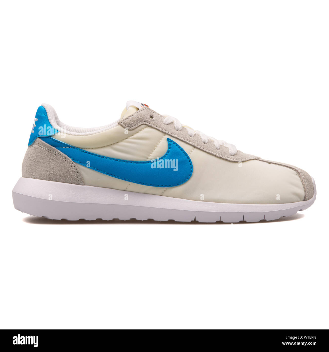 VIENNA, AUSTRIA - AUGUST 10, 2017: Nike Roshe LD 1000 white and blue  sneaker on white background Stock Photo - Alamy