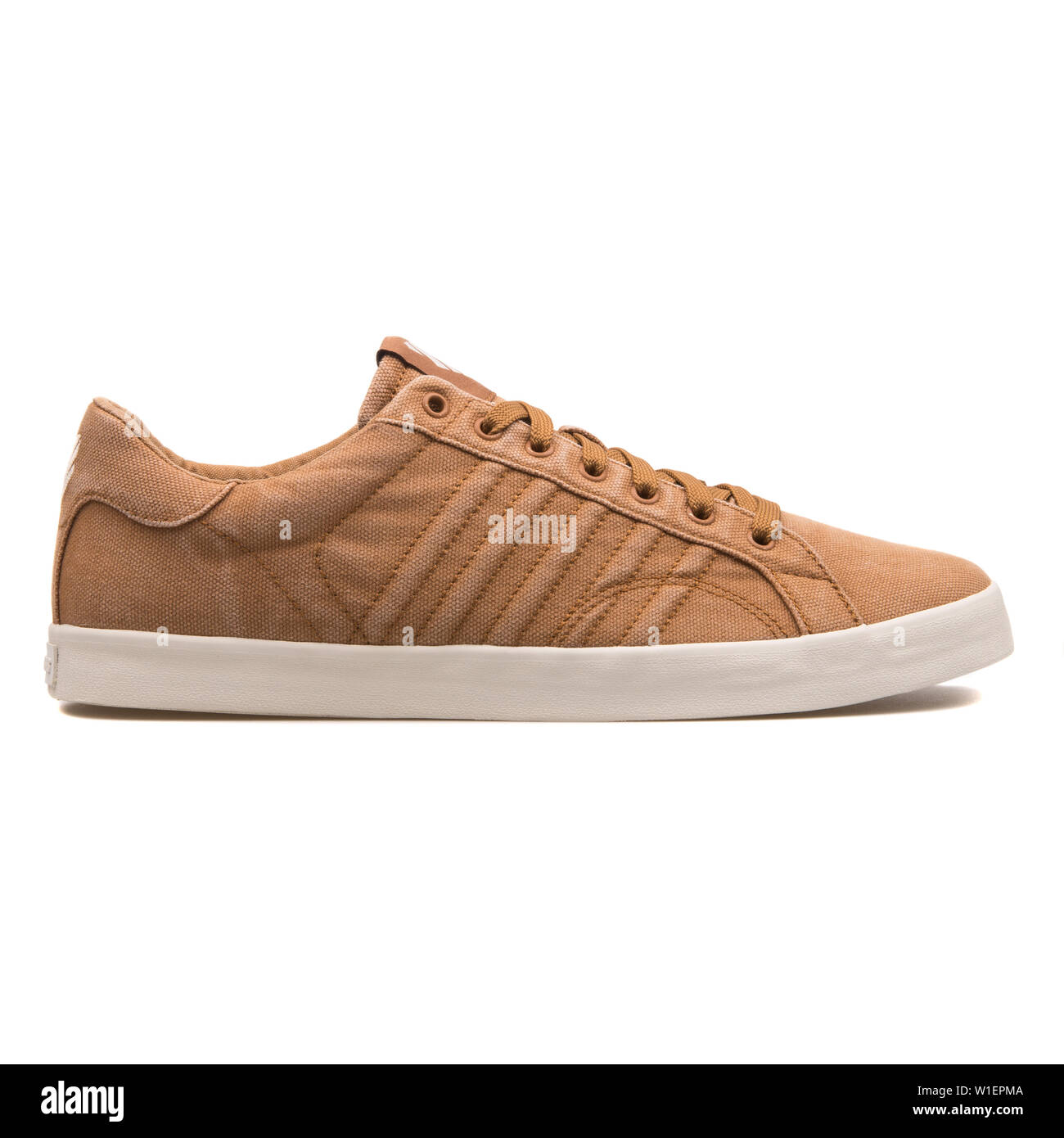 Kswiss hi-res stock photography and images - Alamy
