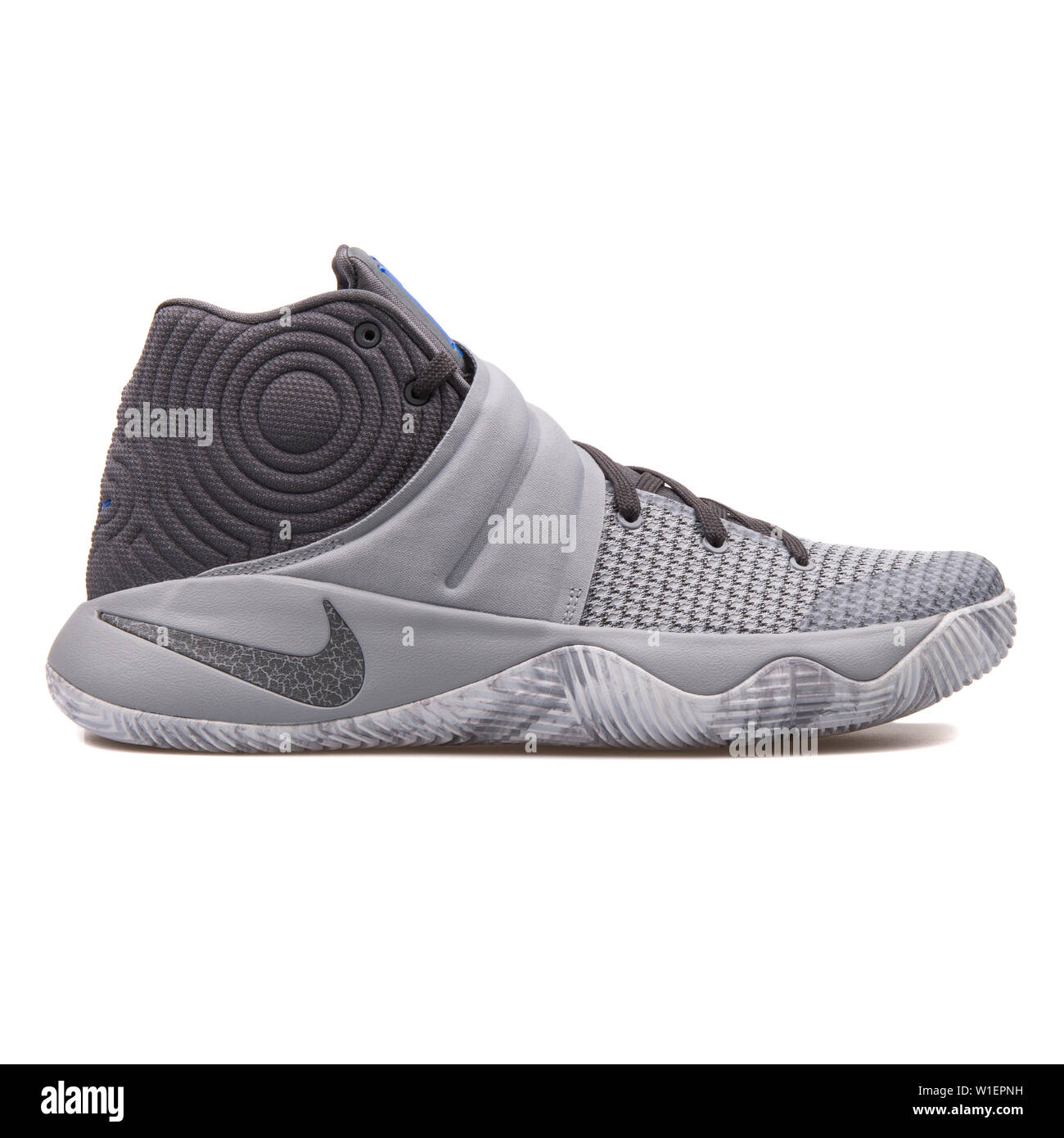 Kyrie shoes hi-res stock photography and images - Alamy