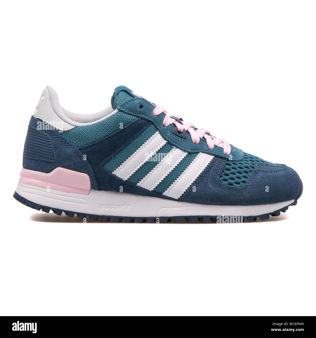 adidas zx 700 blue and white