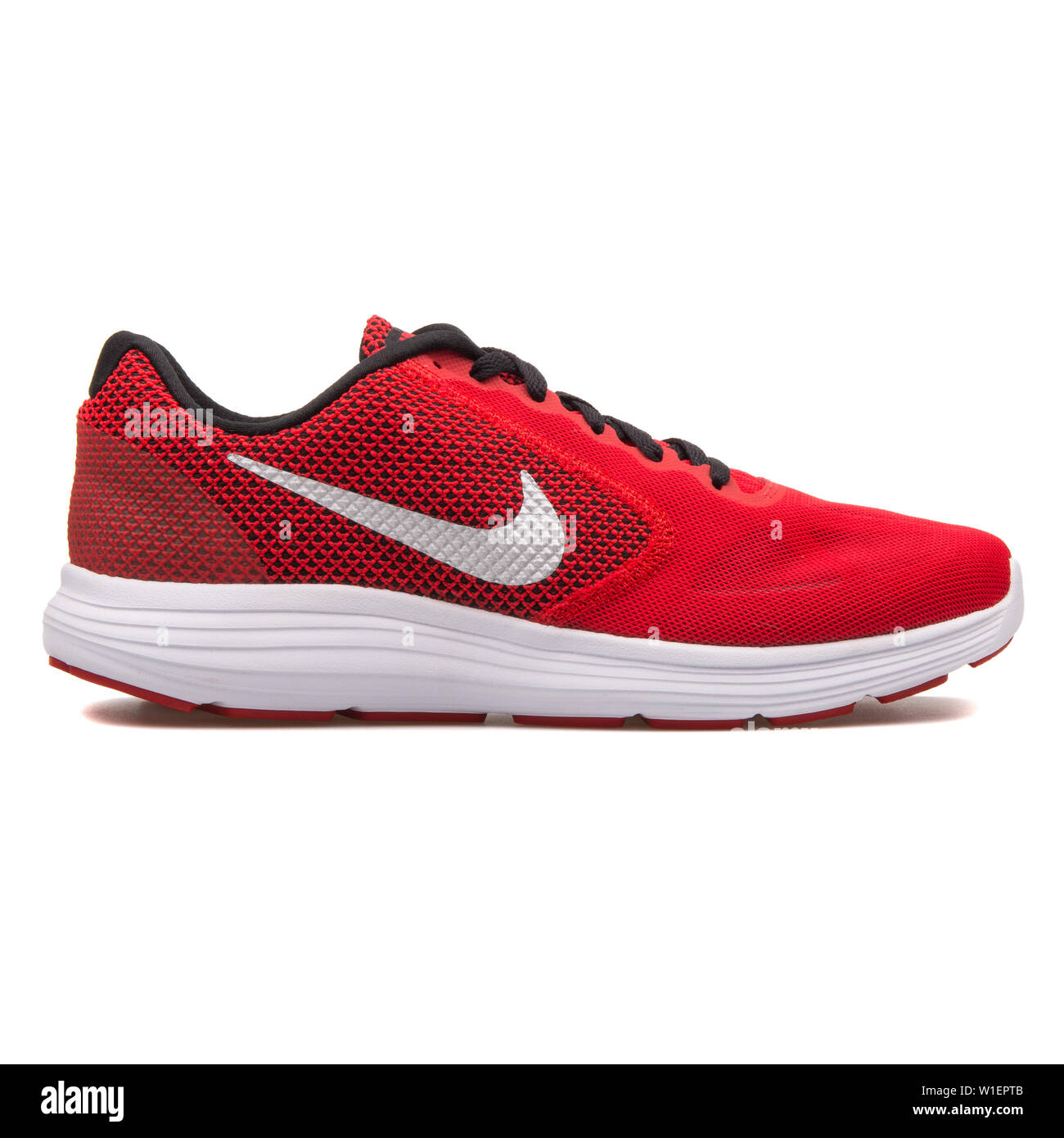 Nike revolution 3 knit 2016 deals