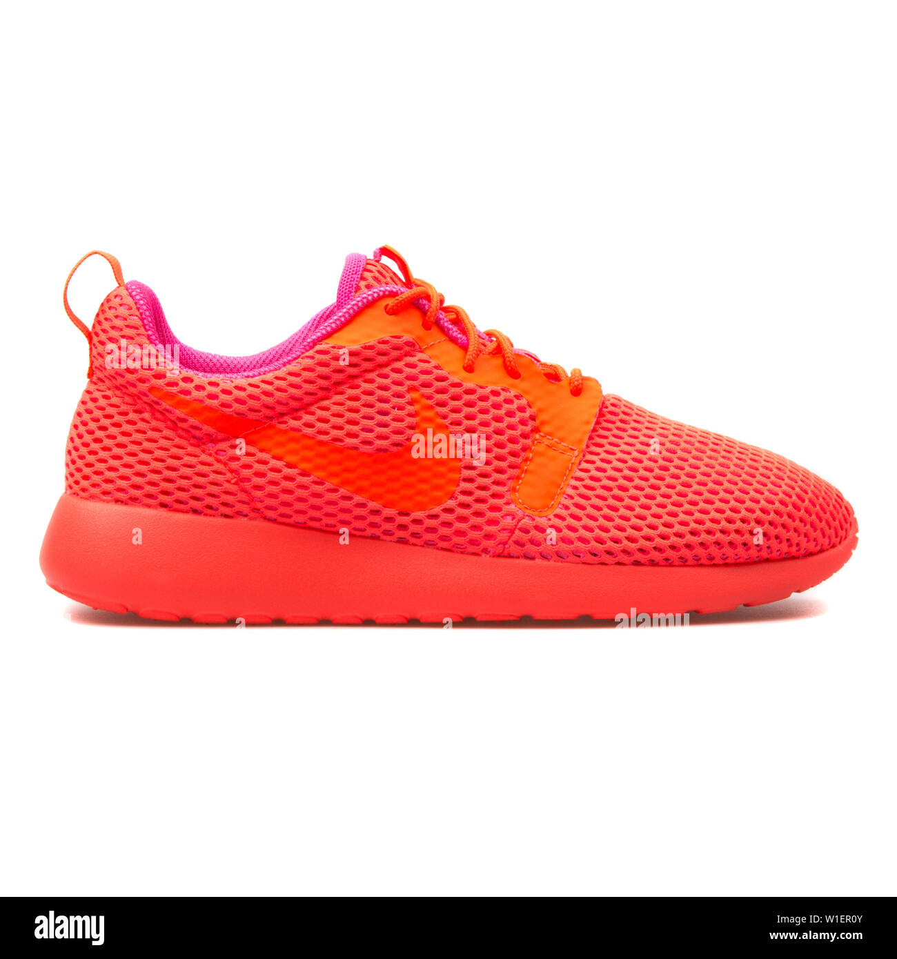 Red nike sneakers hi-res stock photography and images - Page 10 - Alamy