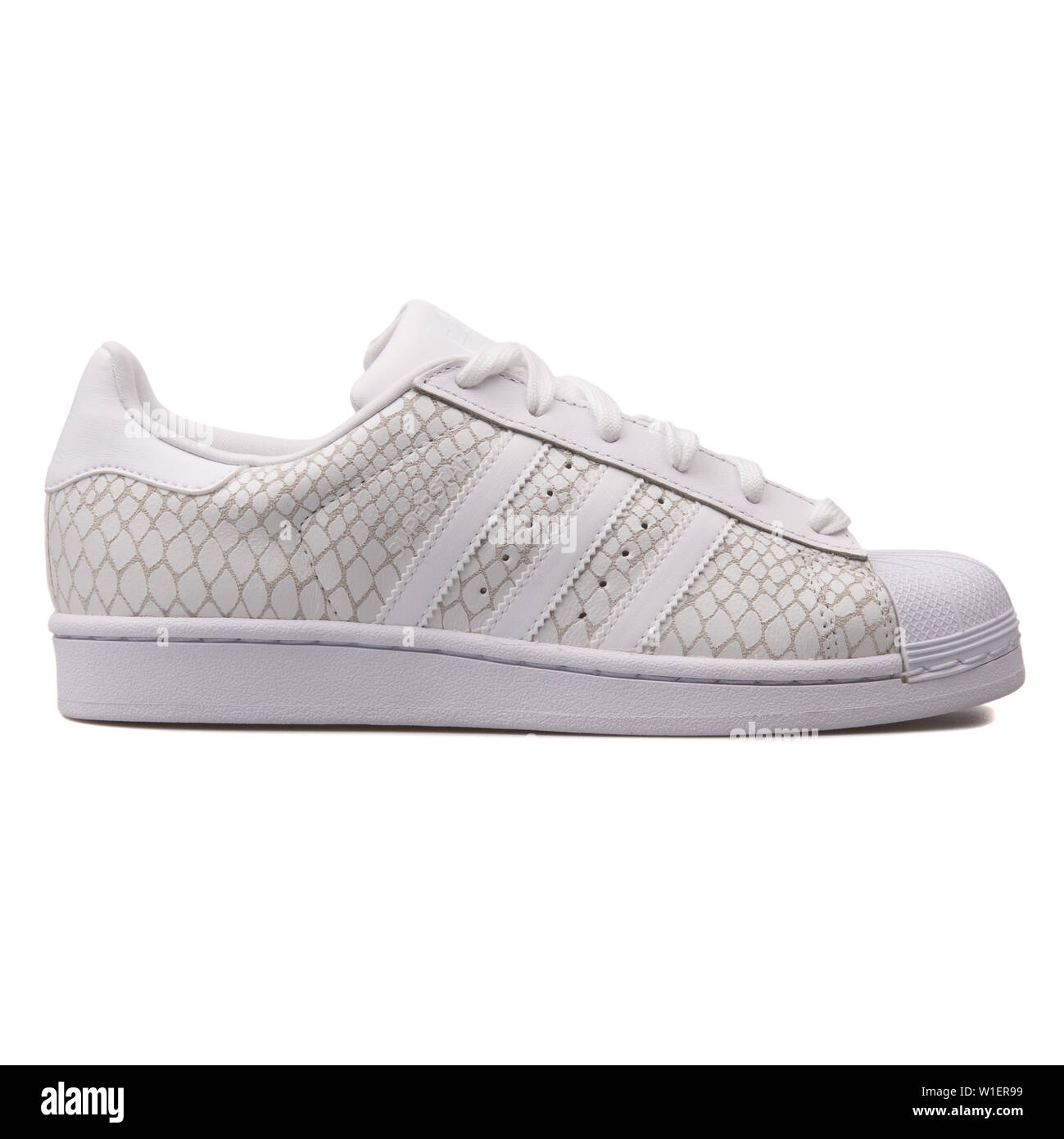 adidas gazelle silver green womens FX7617] SUPERSTAR 50 RUN DMC Men's Shoes  Lace Up NYC