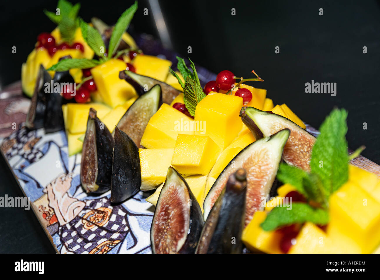 Mango and passion fruit hi-res stock photography and images - Alamy