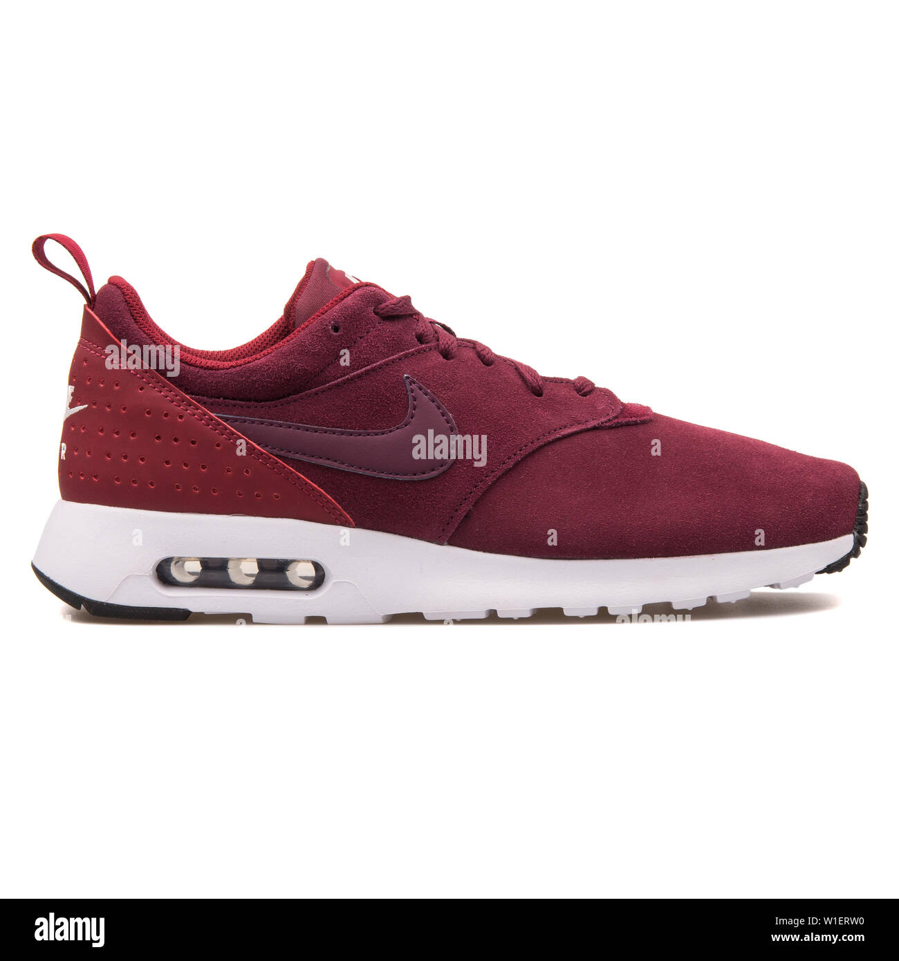 Maroon nike trainers hi-res stock photography and images - Alamy