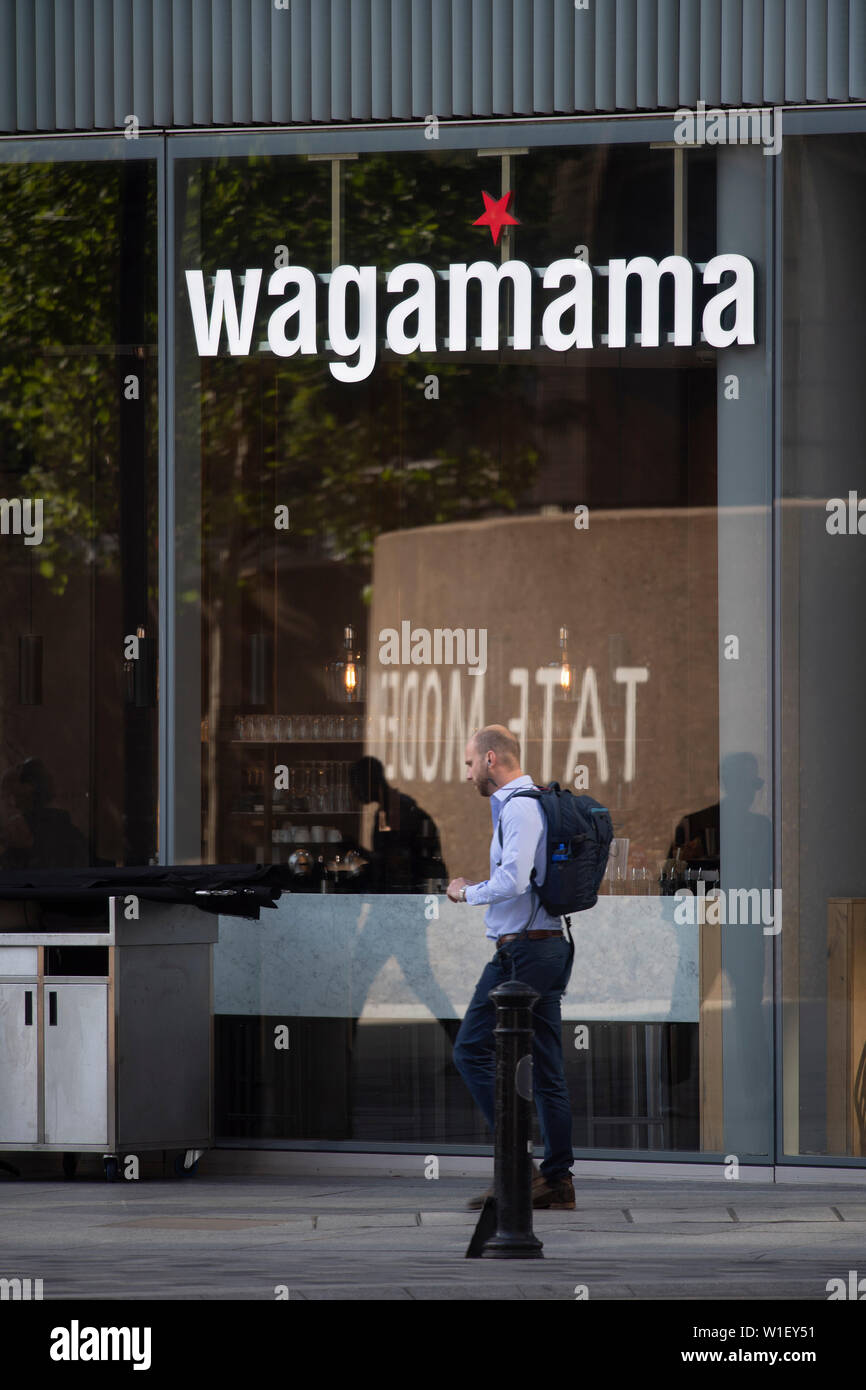 Wagamama restaurant at Sumner Street, opposite Tate Modern Bankside, London, UK Stock Photo
