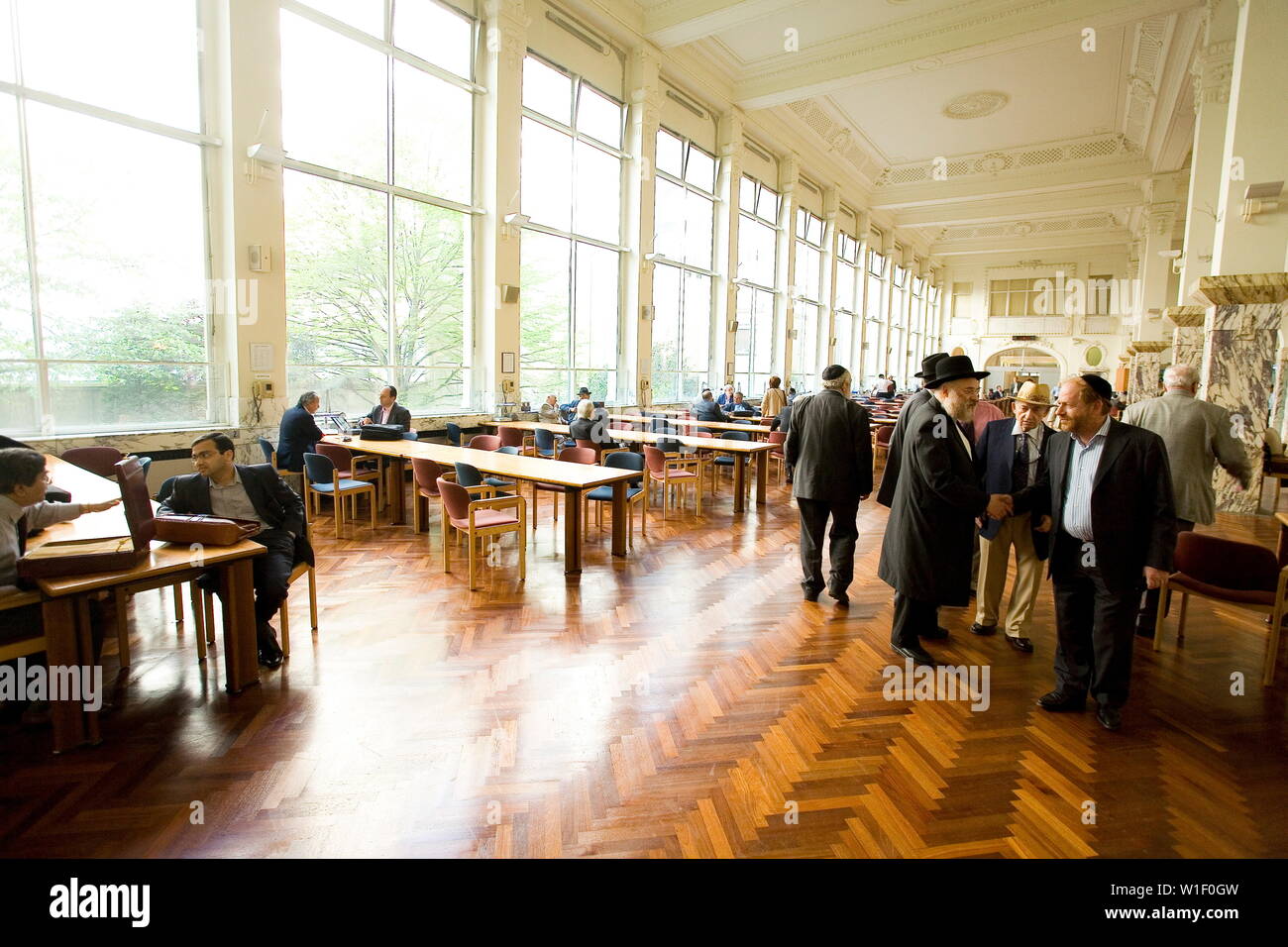 ANTWERP'S DIAMOND DISTRICT Stock Photo Alamy