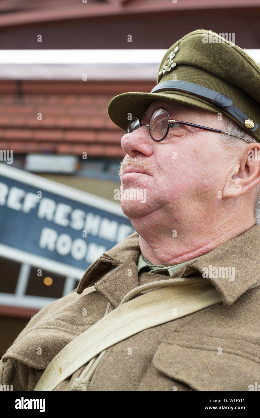 Ww2 home guard uniform hi-res stock photography and images - Alamy