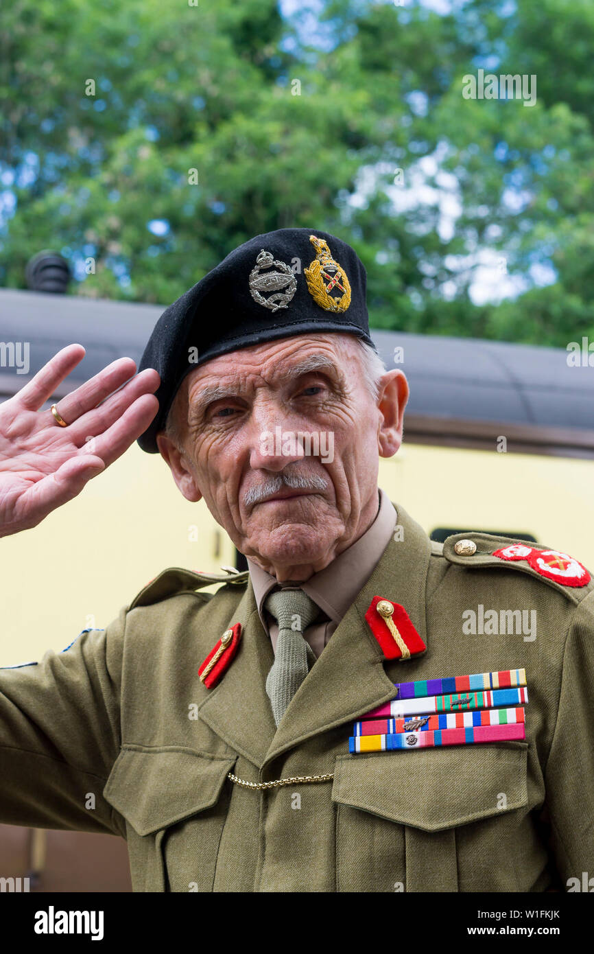 Montgomery portrait uniform ww2 hires stock photography and images Alamy