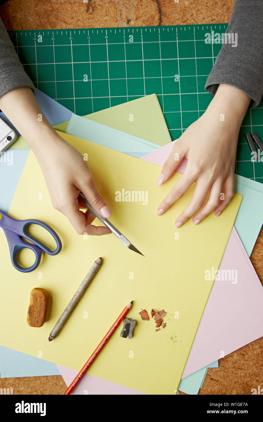 hands using art supplies Stock Photo Alamy