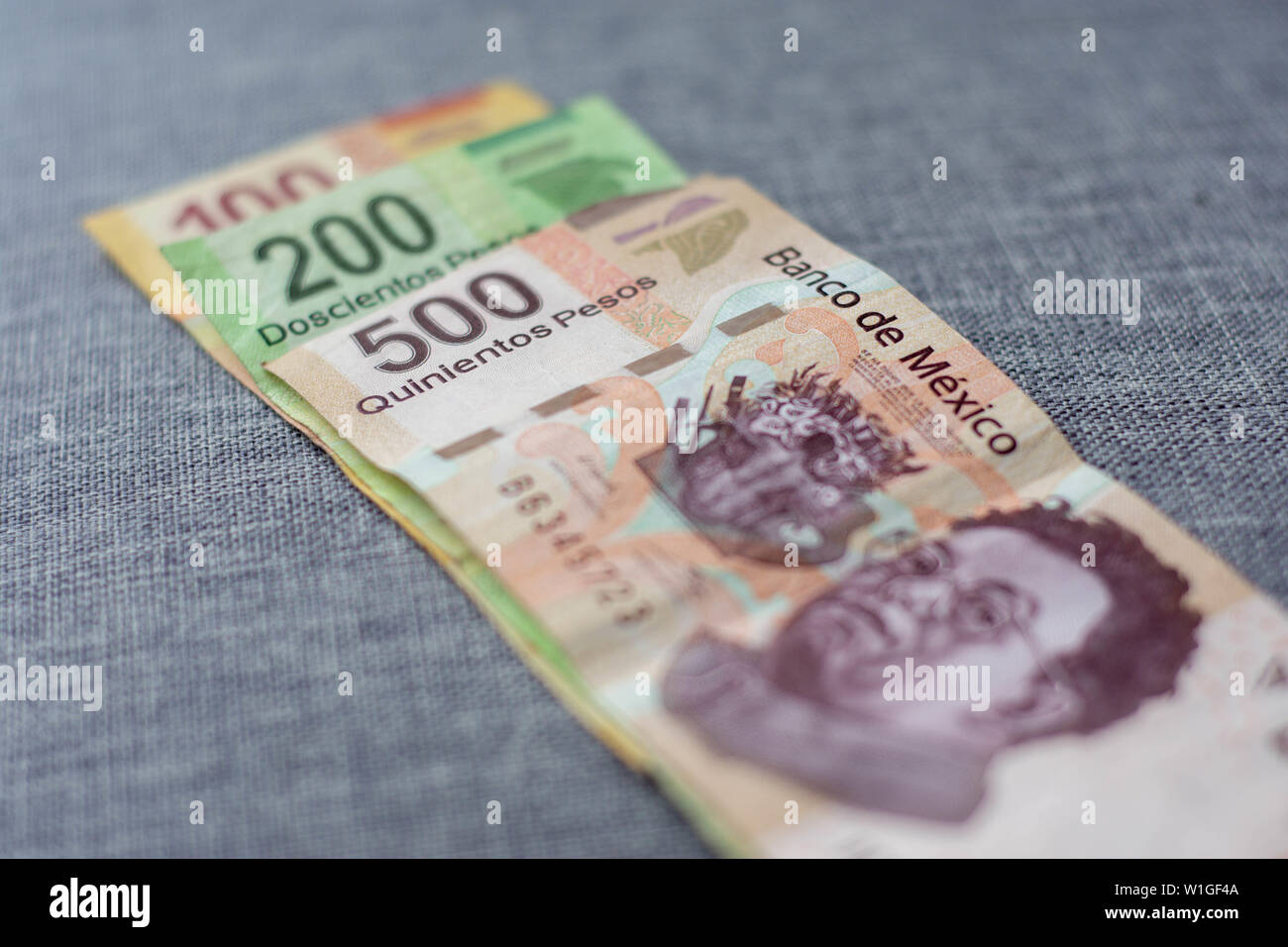 Five Hundred Mexican Pesos Focused Stock Photo Alamy five-hundred-mexican-pesos-focused-stock-photo-alamy