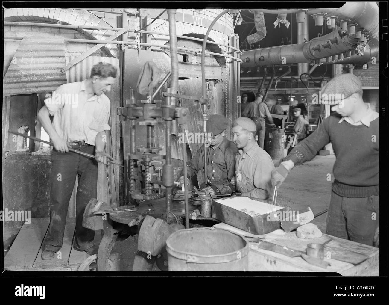 Millville New Jersey Glass Bottles Pressing And Shaping In