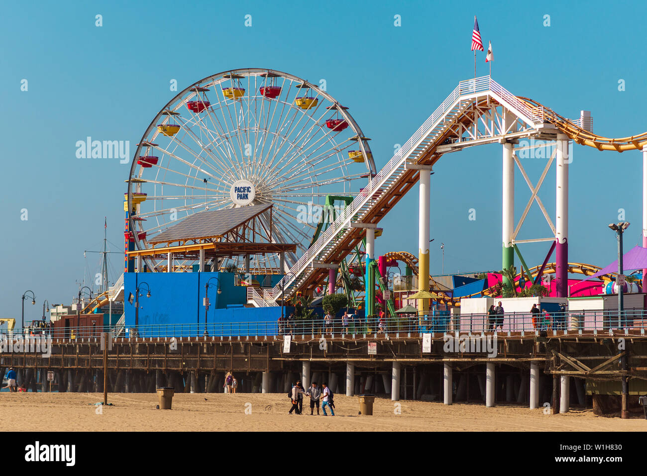 LA, USA - 30TH OCTOBER 2018: Pacific Park Amusement Park on the Santa  Monica Pier, Los Angeles. Very hot day in Summer of 2018 Stock Photo - Alamy