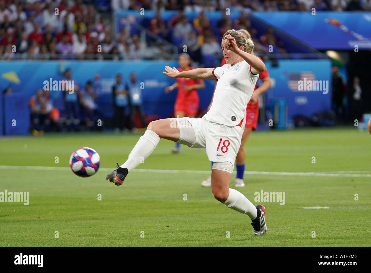 2 july 2019 Lyon, France FIFA World Cup Women 2019 England v USA   Ellen White of England scores the 1-1 Stock Photo