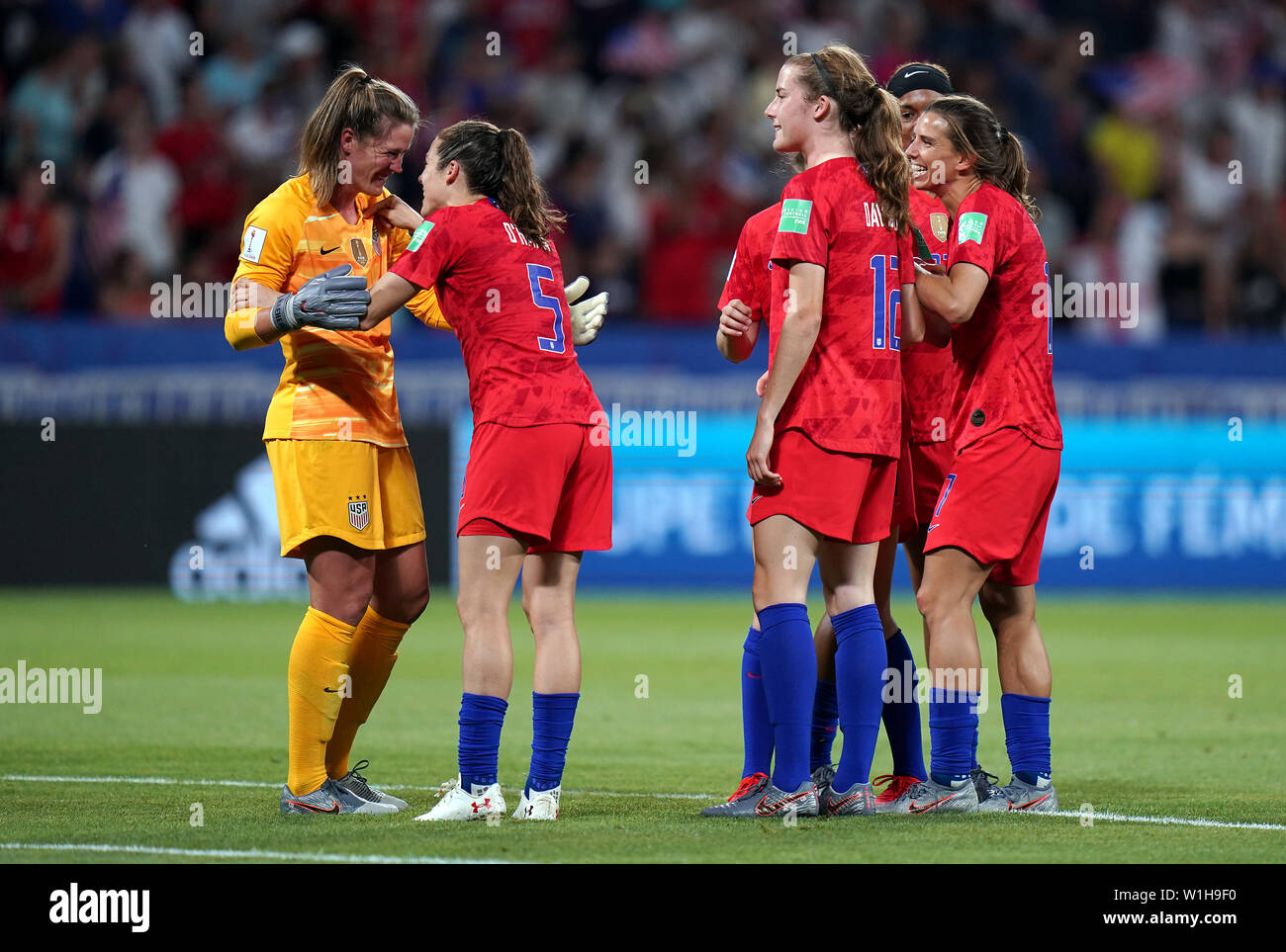 USA Goalkeeper Alyssa Naeher (left) And Team-mates Celebrate After The ...