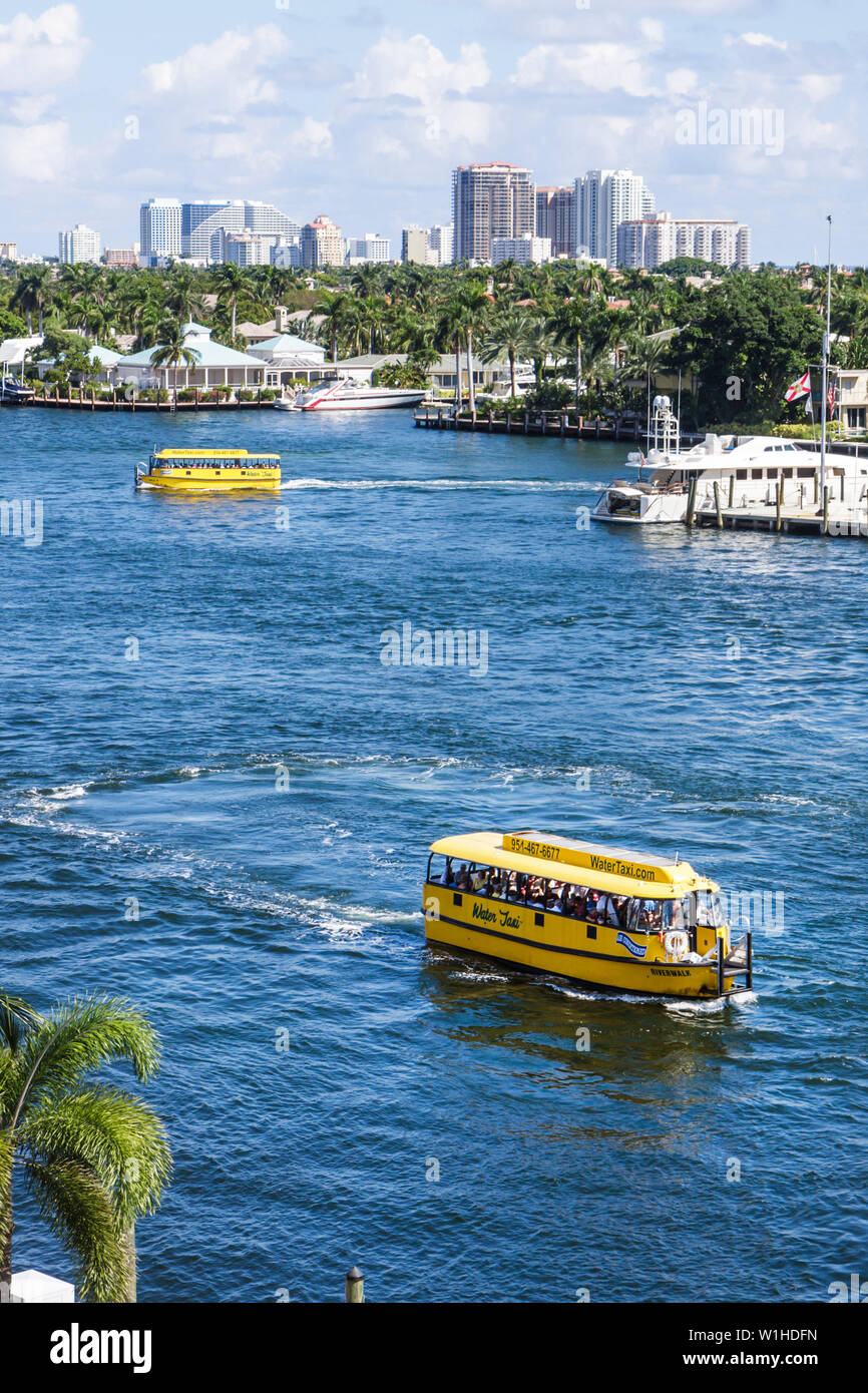 Fort Ft. Lauderdale Florida,17th Street Causeway Bridge,view,Intracoastal Stranahan River,water taxi,taxis,boat,boating,waterfront,skyline,marina,FL09 Stock Photo