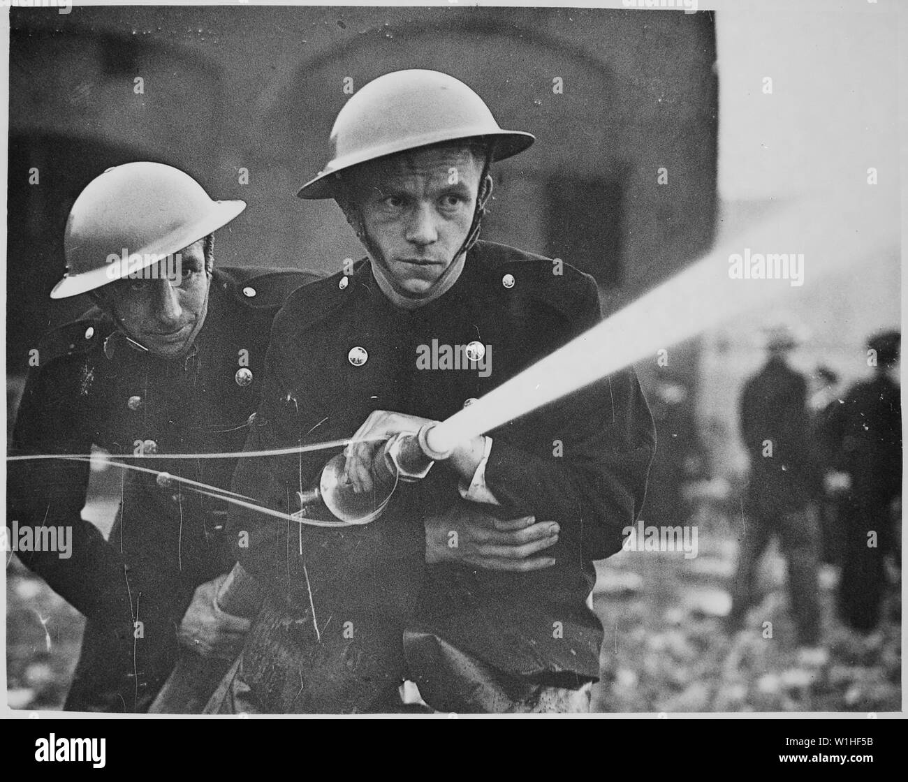 Over 500 firemen and members of the London Auxiliary Fire Fighting ...