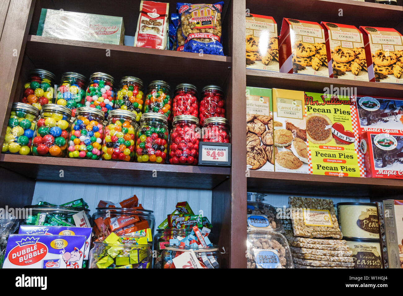 Cracker Barrel Candy Shop High Resolution Stock Photography and Images
