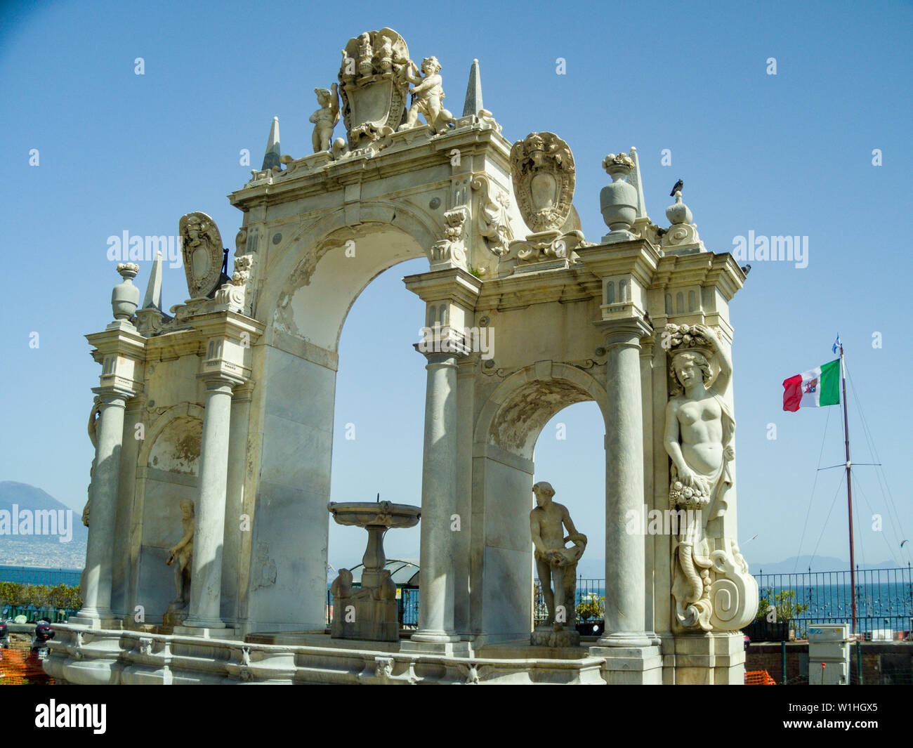 Giant's Fountain (Fontana del Gigante), Naples, Italy Stock Photo Alamy