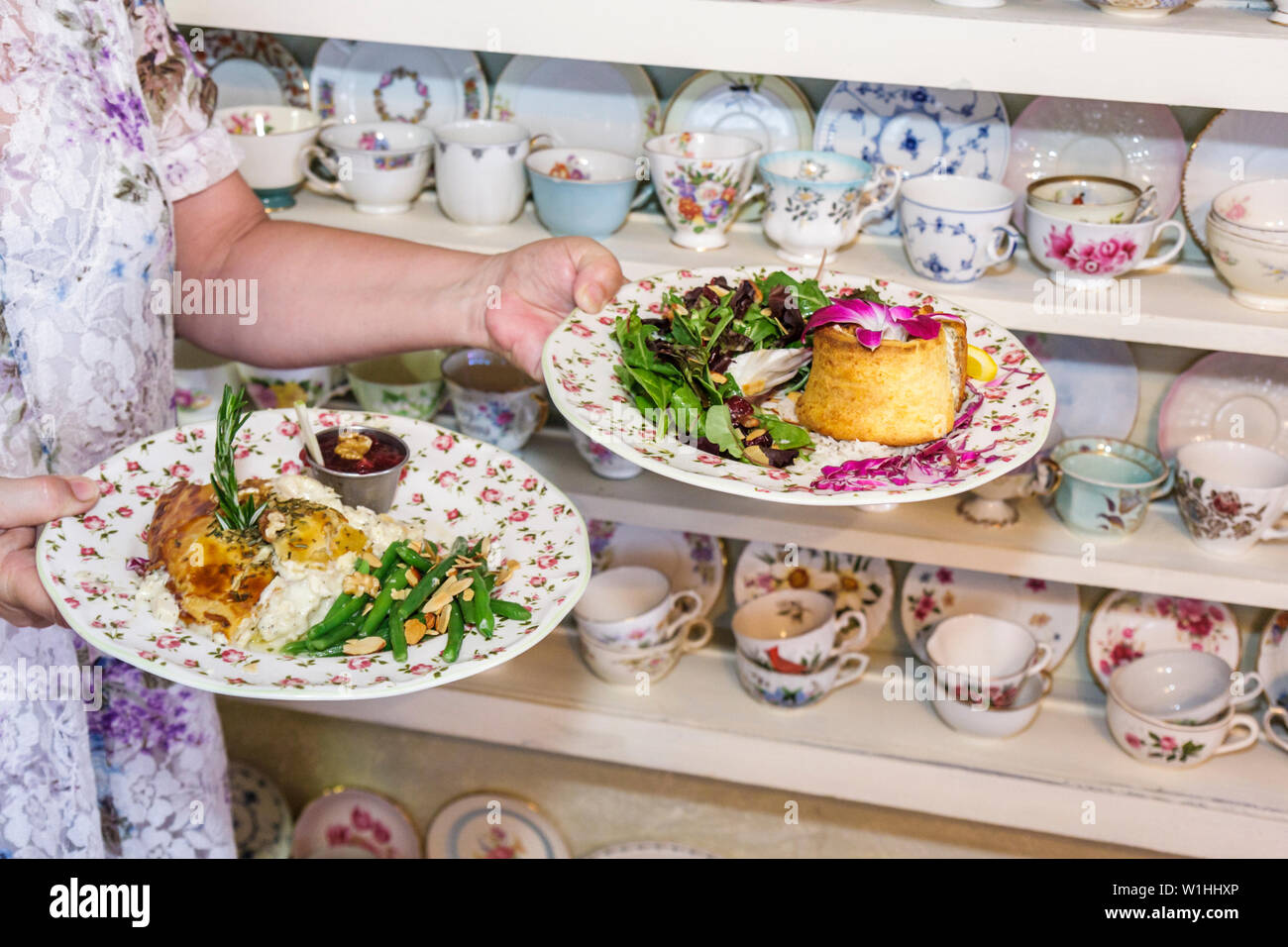 Mt. Mount Dora Florida,historic downtown,Garden Gate Tea Room,tearoom