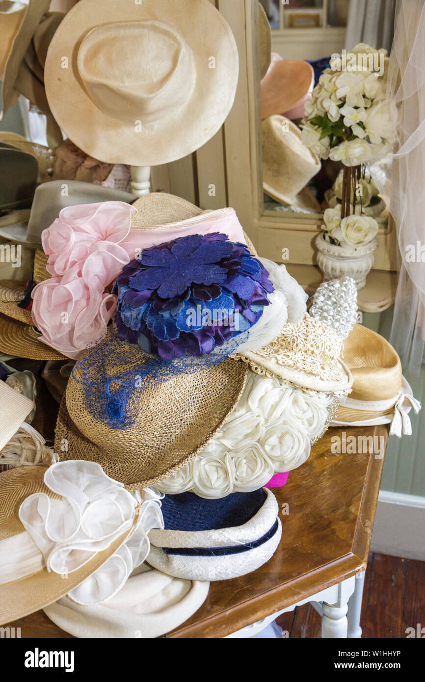 Mt. Mount Dora Florida,historic downtown,Garden Gate Tea Room,tearoom