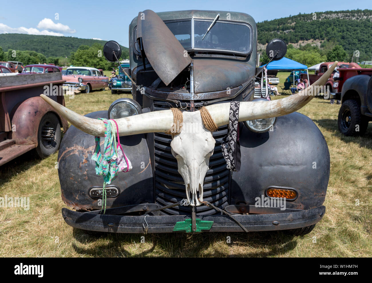 1930 Chevrolet Pick Up With Cow Horns New York State New York USA Stock Photo