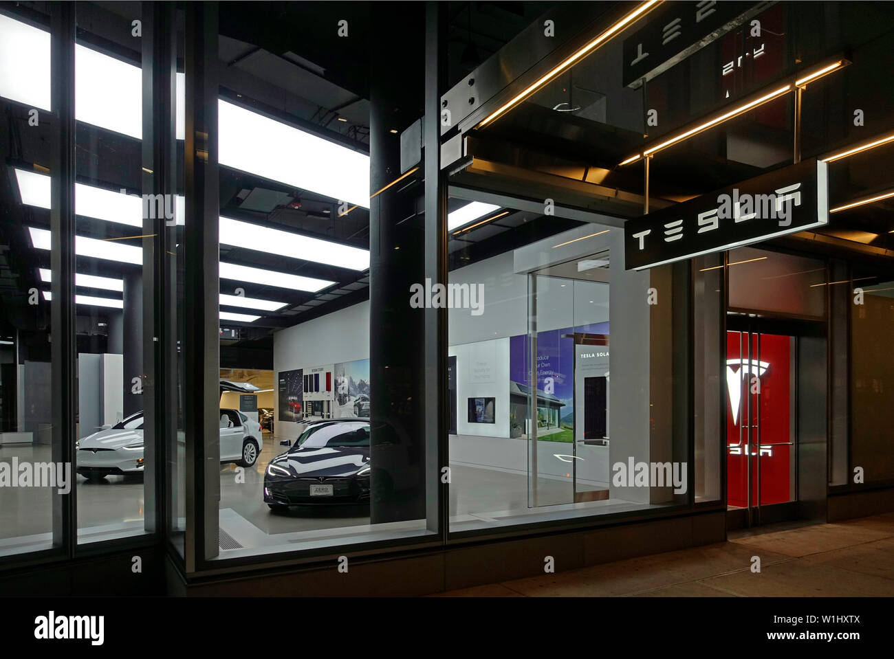 Tesla showroom in meatpacking district of NYC Stock Photo Alamy