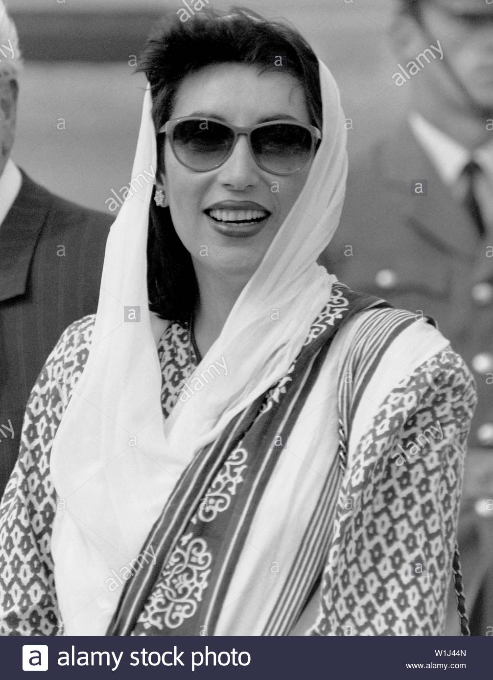 Benazir Bhutto Black and White Stock Photos & Images - Alamy