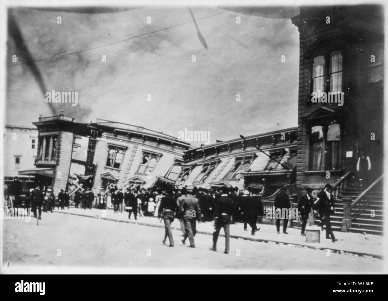 San Francisco Earthquake of 1906 [Collapsed buildings] Stock Photo Alamy