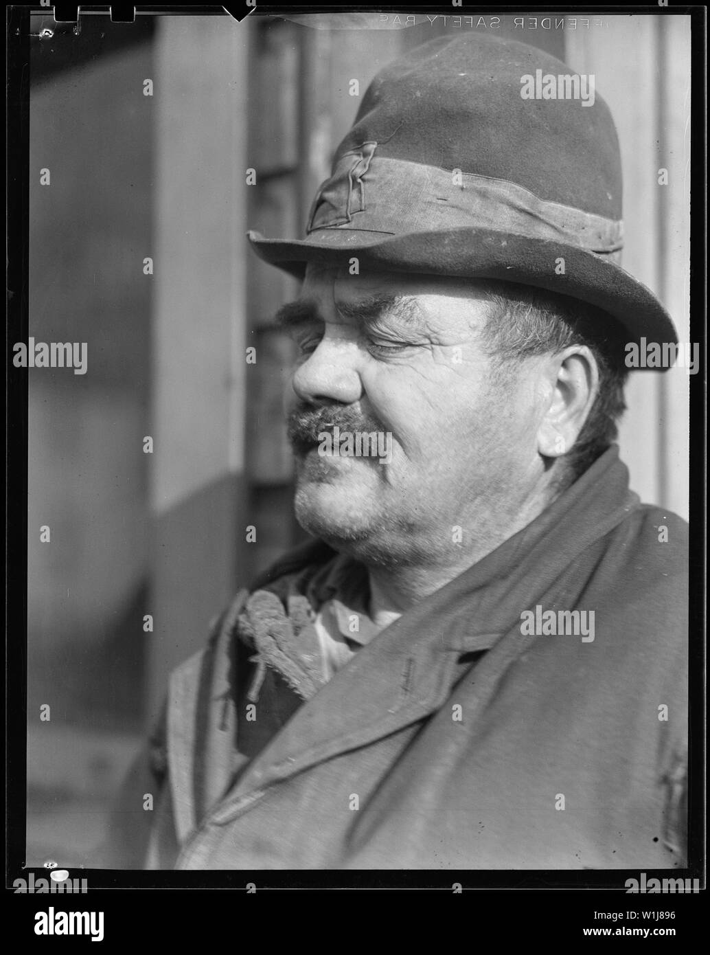 Scott's Run, West Virginia. Peter Percupu, Roumanian miner, unemployed, known in Scott's Run as Ground Hog. Too old to find employment in the mines. Stock Photo