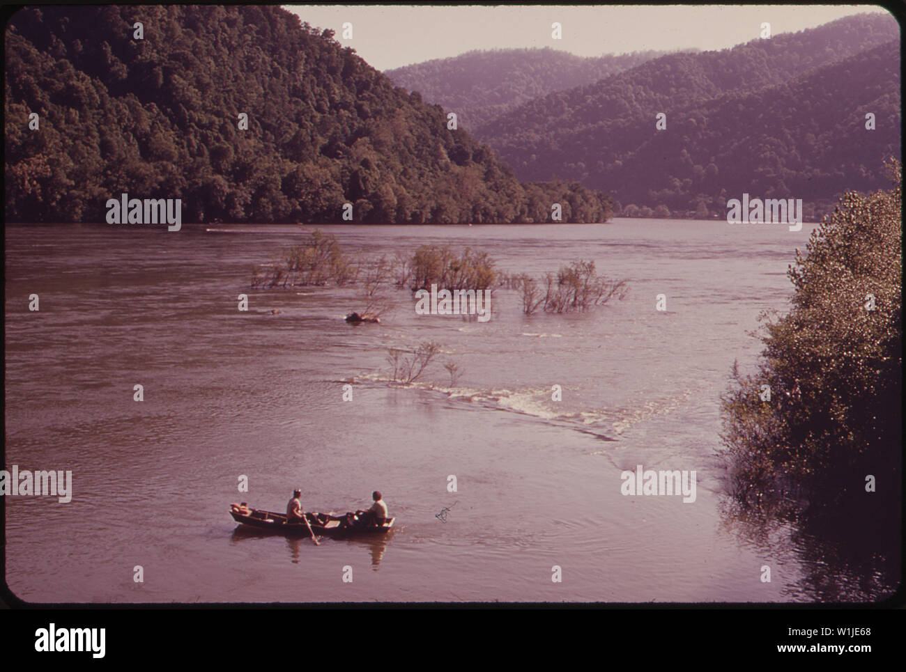 THE MOUTH OF THE KANAWHA RIVER AT GAULEY BRIDGE. HERE THE GAULEY AND