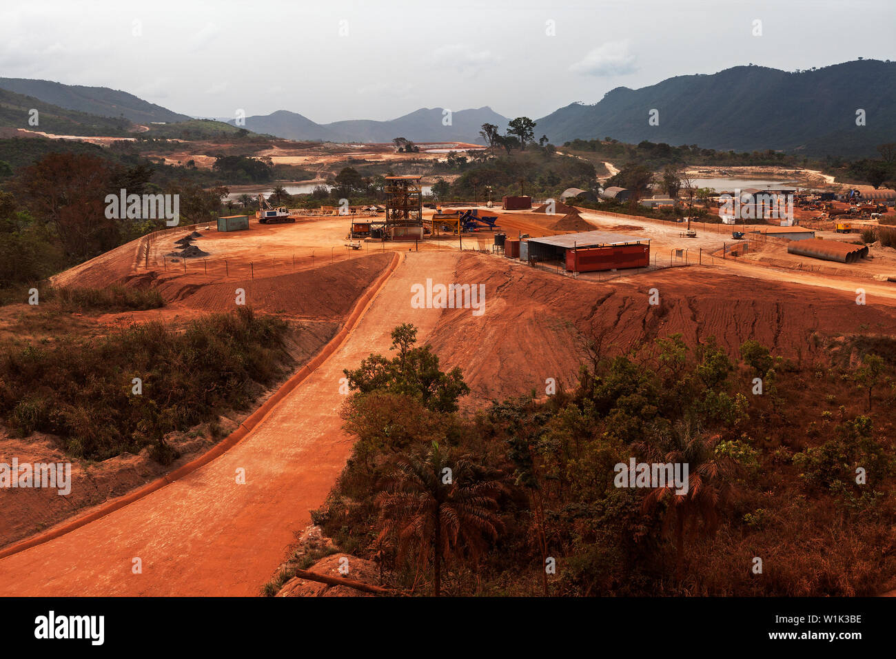 Mining operations for transporting & managing iron ore. From process plant to construction of tailings dam and new Saprolite test pilot plant in front Stock Photo
