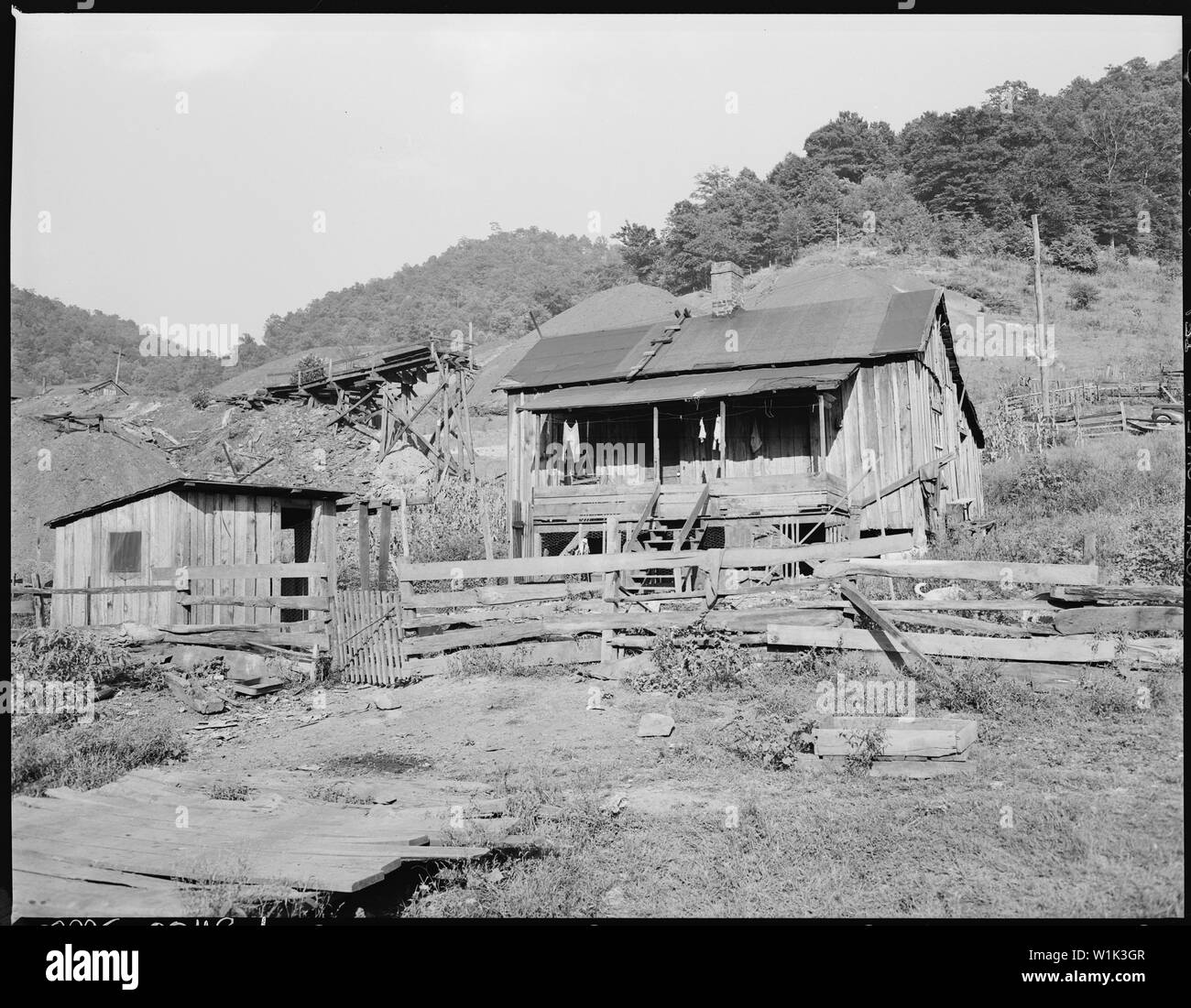 Typical houses. Kentucky Straight Creek Coal Company, Belva Mine