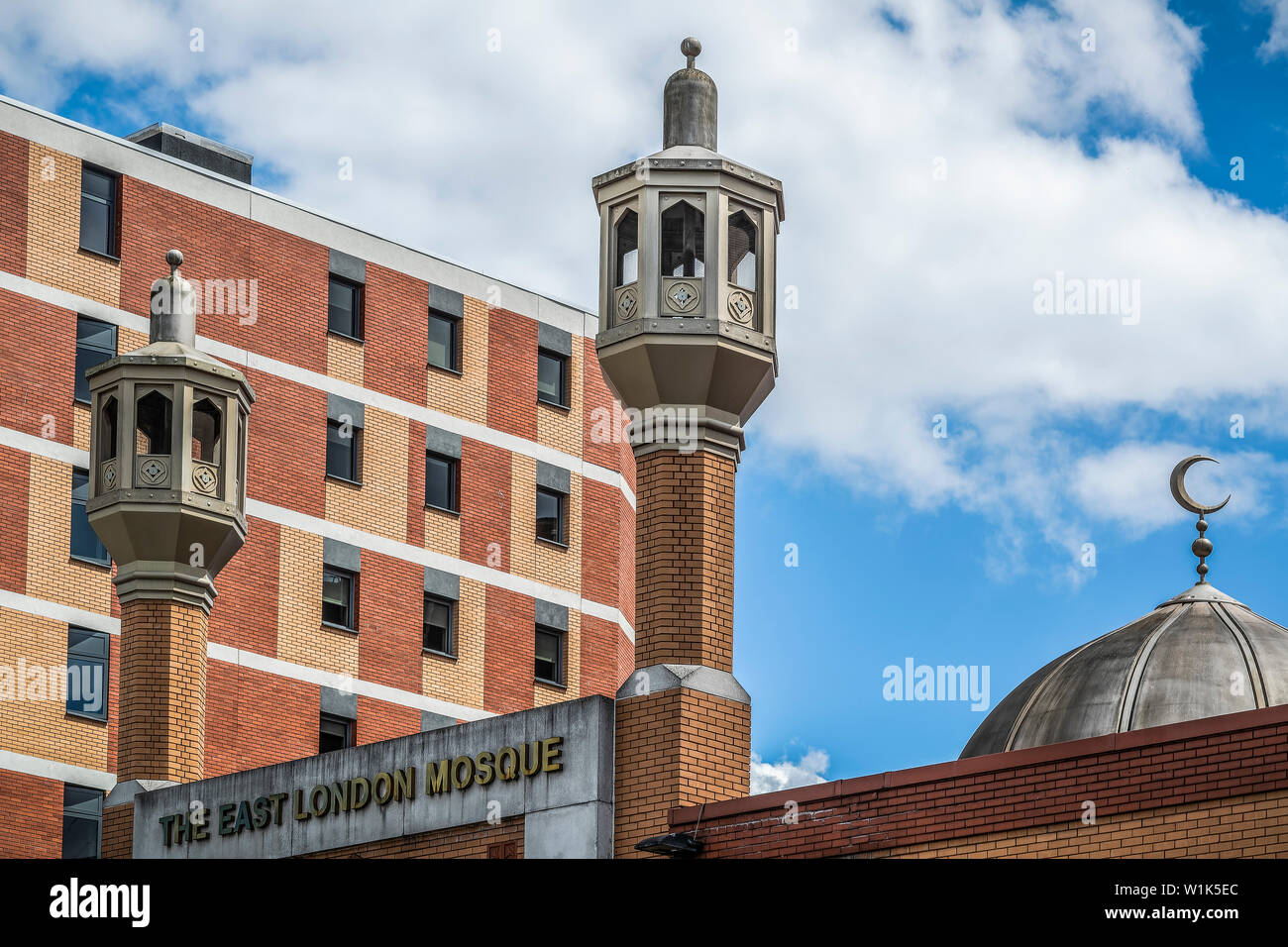 East London Mosque Stock Photo - Alamy