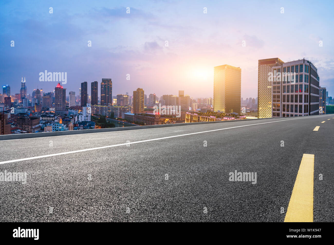 Panoramic view shanghai skyline hi-res stock photography and images - Alamy