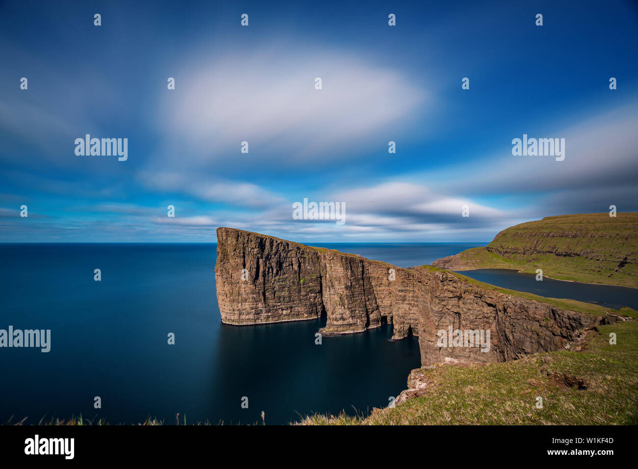 Sorvagsvatn lake on cliffs of Vagar island long exposure, Faroe Islands ...