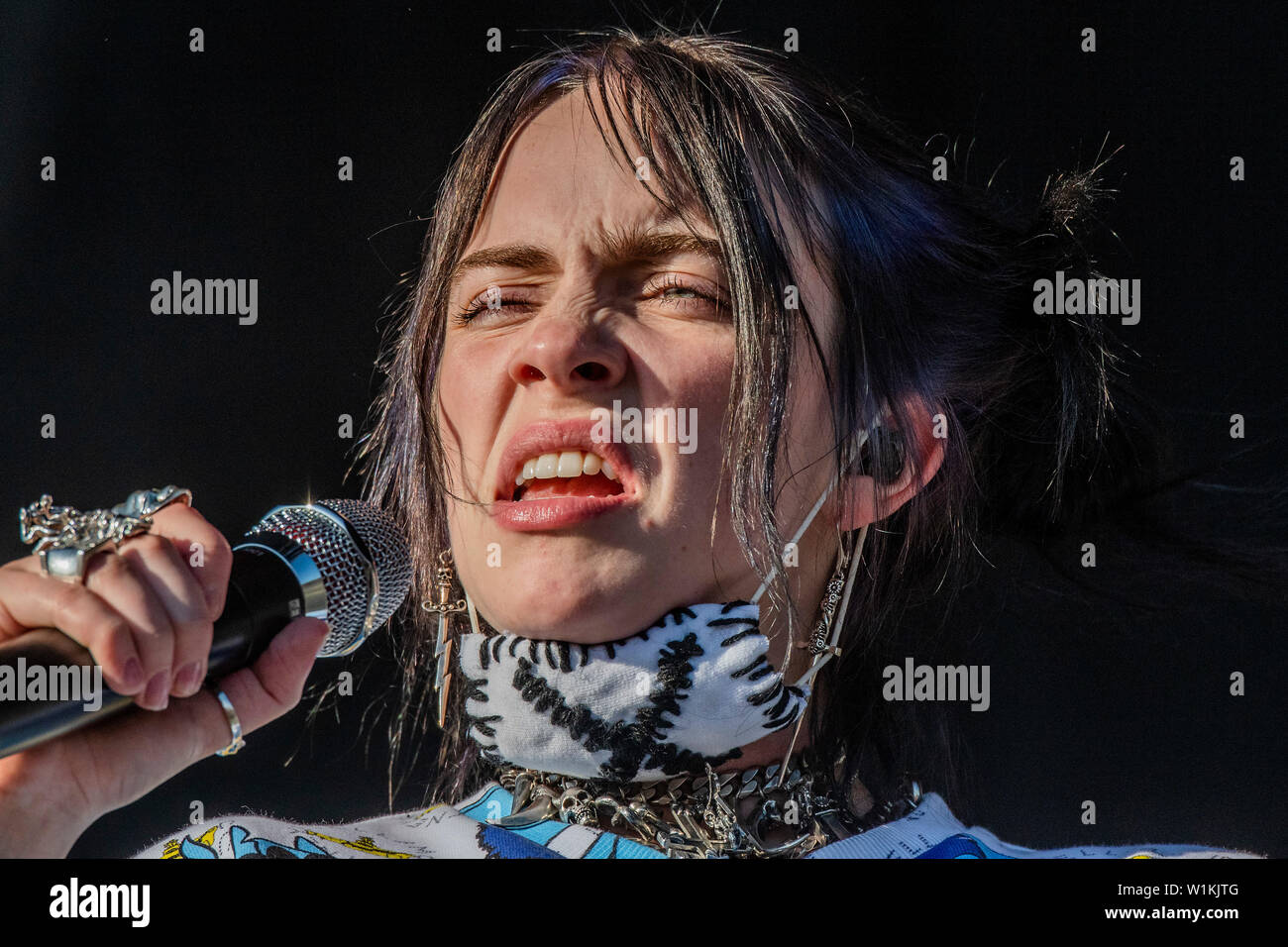 Billie Eilish plays the Other Stage - The 2019 Glastonbury Festival, Worthy Farm, Glastonbury. Stock Photo