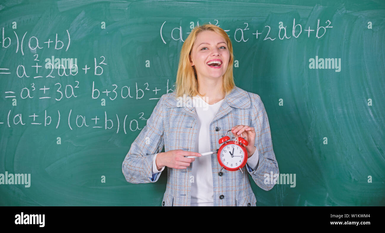 Предательство иуды 30 серебренников. Предательство иуды иуда. Предать учителя. Предать учителя. Учитель и ученик преданность.