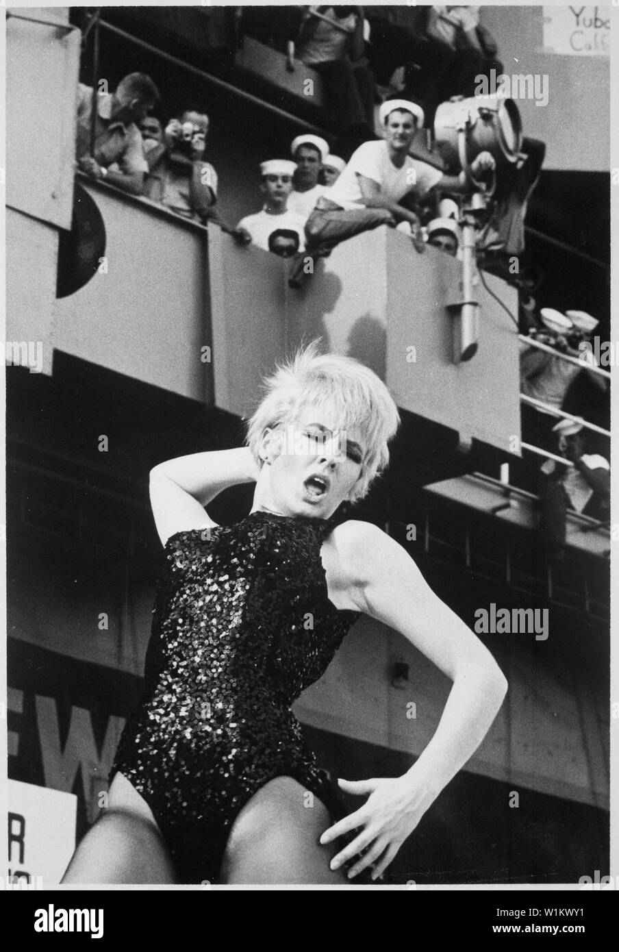 Joey heatherton hi-res stock photography and images - Alamy