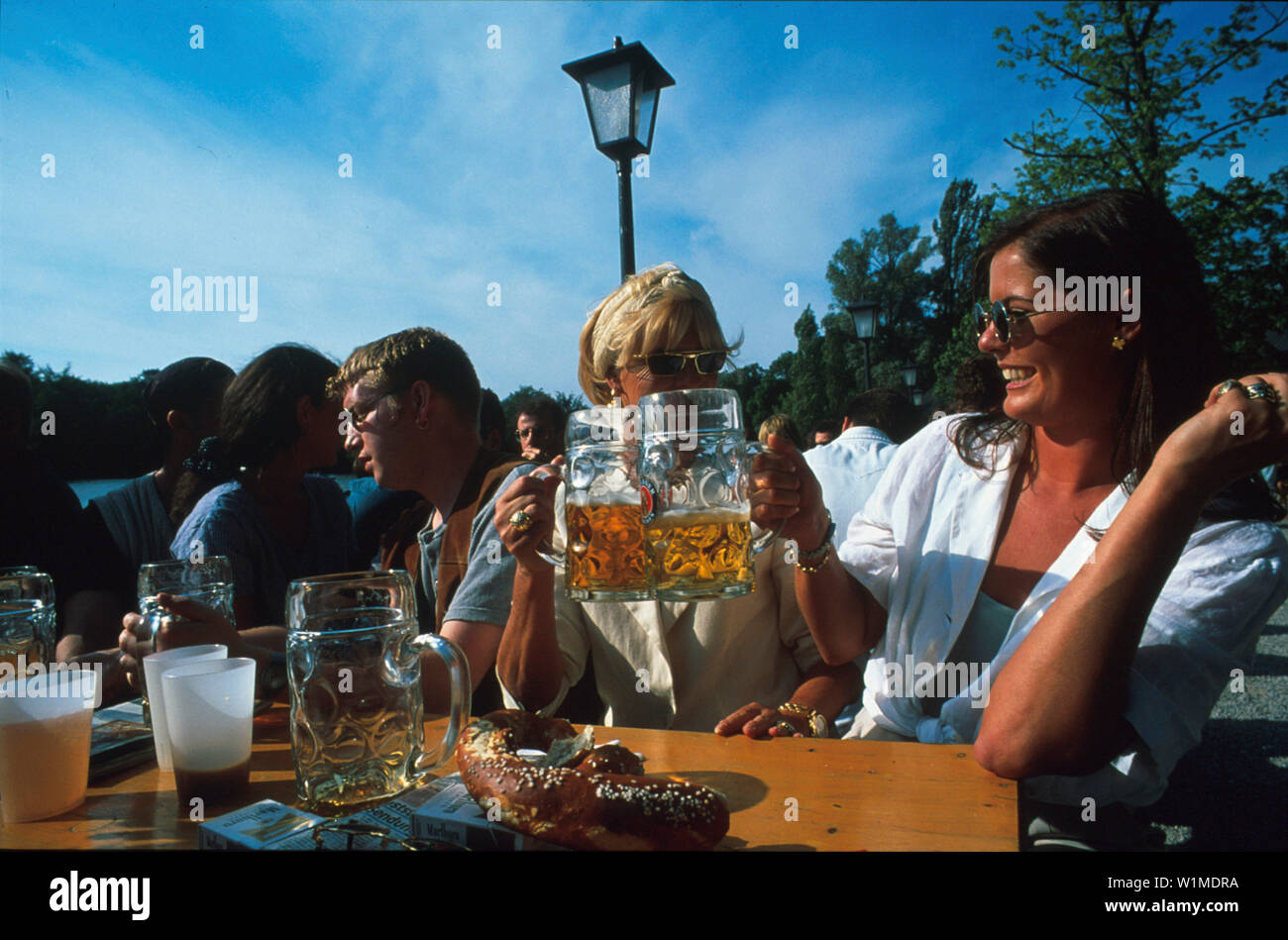Biergarten, Seehaus, Englischer Garten, Muenchen, Bayern, Deutschland Stock Photo