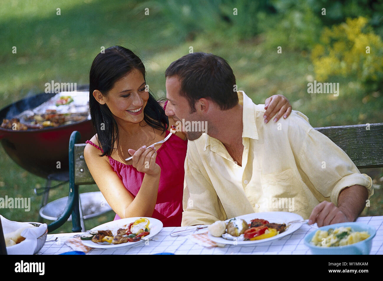 Couple - barbecue,Mensch, Personen beim Grillen Stock Photo