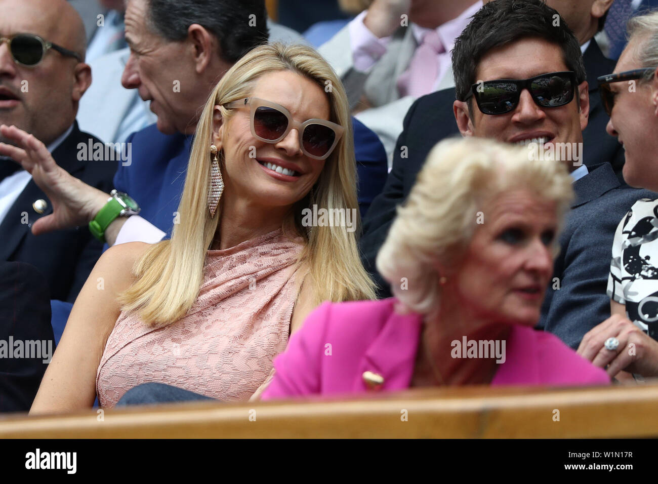 London, UK. Wimbledon, 3rd July 2019, The All England Lawn Tennis and Croquet Club, Wimbledon, England, Wimbledon Tennis Tournament, Day 3; Strictly Come dancing host Helen Elizabeth &quot;Tess&quot; Daly speaks with husband Vernon Kay Credit: Action Plus Sports Images/Alamy Live News Stock Photo