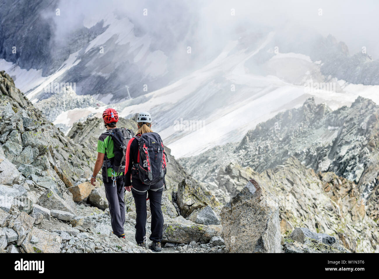 Sentiero adamello hi-res stock photography and images - Alamy