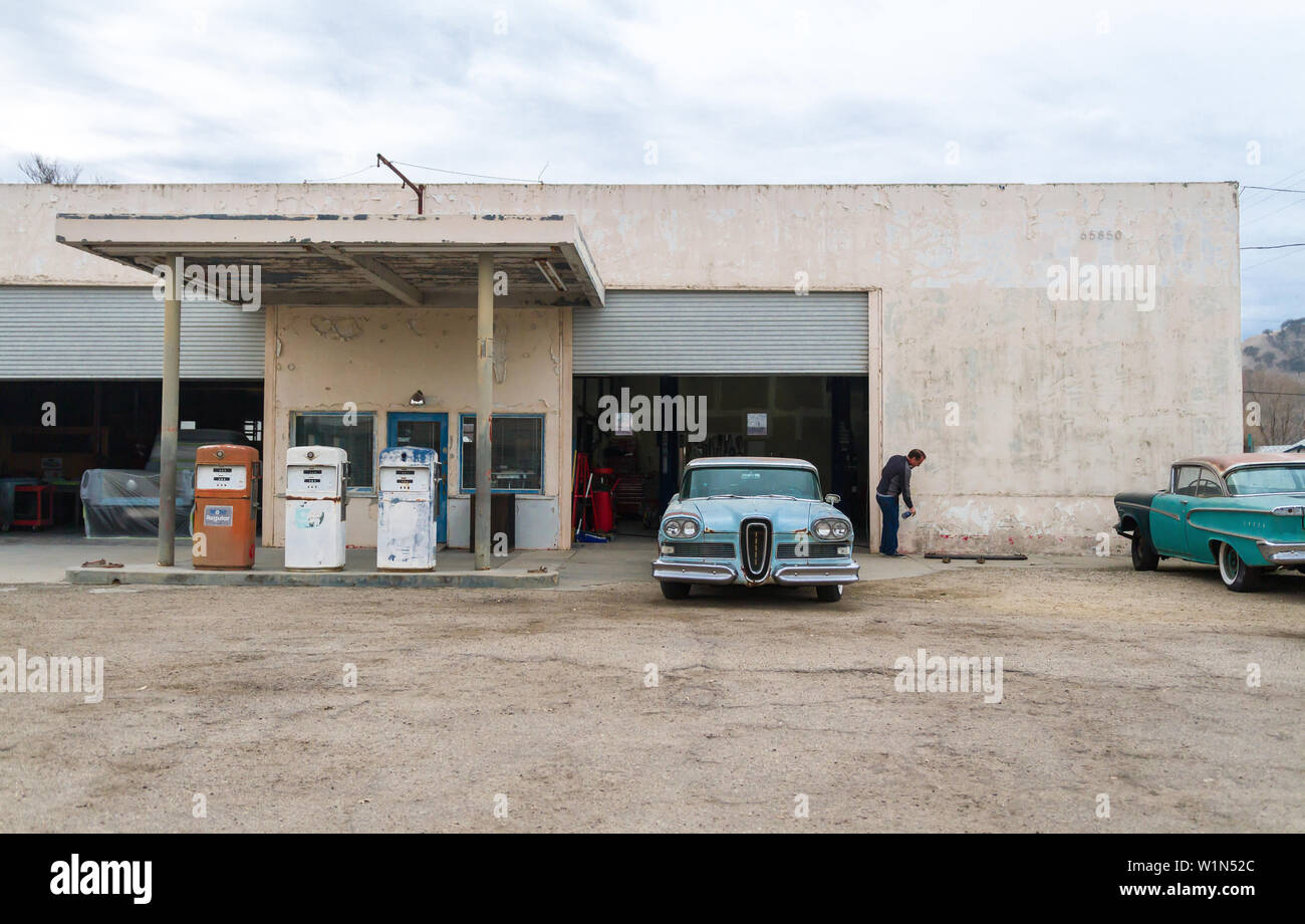 Vintage Gas Station Attendant High Resolution Stock Photography And Images Alamy