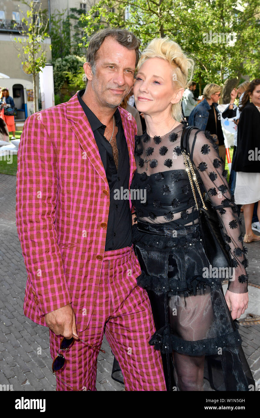 Thomas Jane and Anne Heche at the Klambt Style Cocktail during the Berlin Fashion Week Spring/Summer 2020 at La Soupe Populaire Canteen on July 2, 2019 in Berlin, Germany. Stock Photo