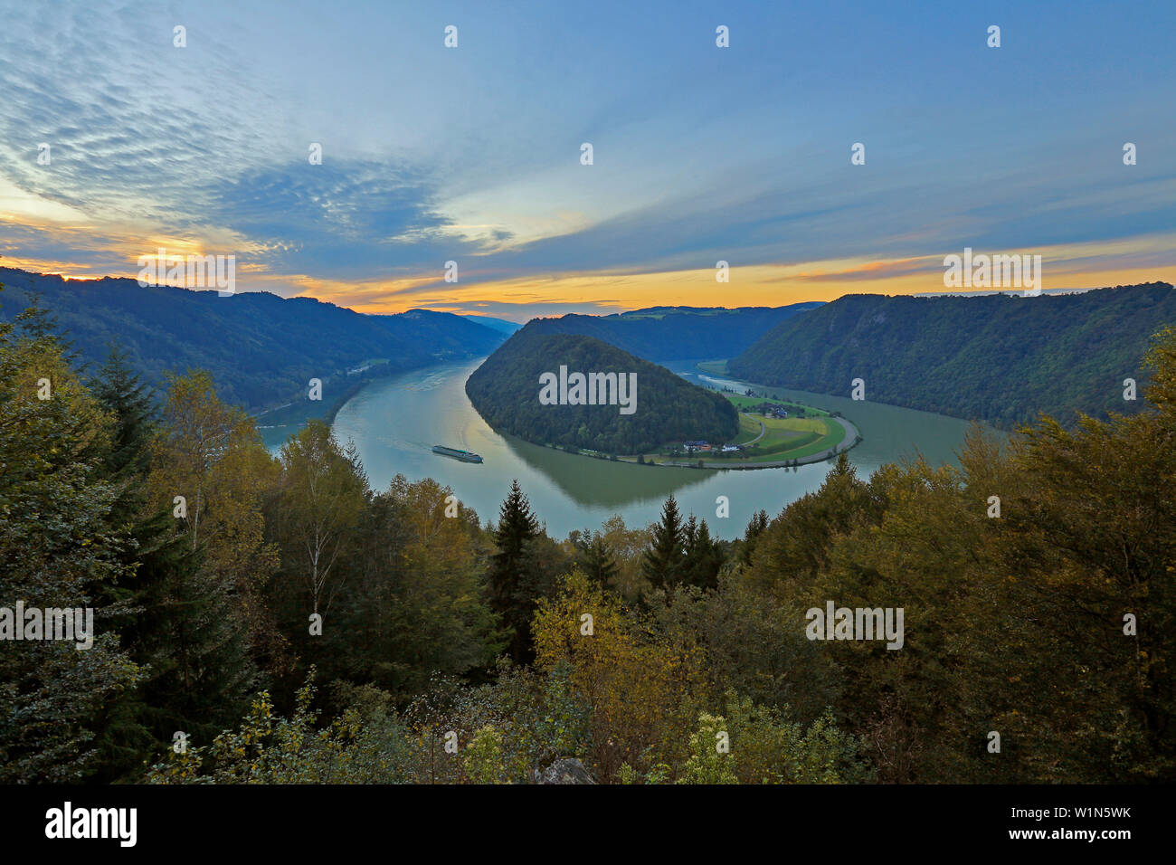 View at sunset over the sling of the river Danube at Schlögen , Schlögener Schlinge , River Danube , Oberösterreich , Upper Austria , Austria , Europe Stock Photo