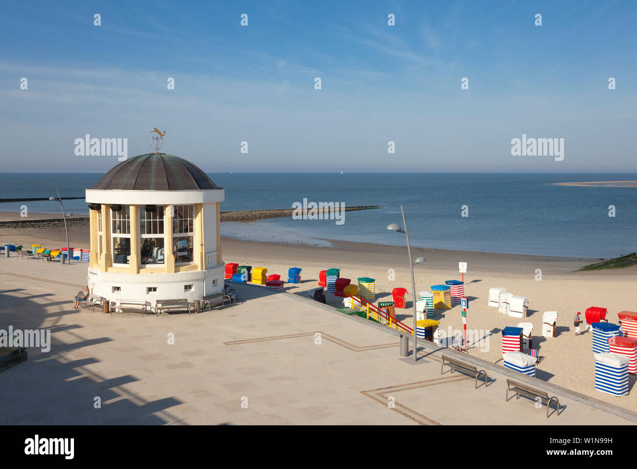 Pavilion on the beach promenade, Borkum, Ostfriesland, Lower Saxony, Germany Stock Photo