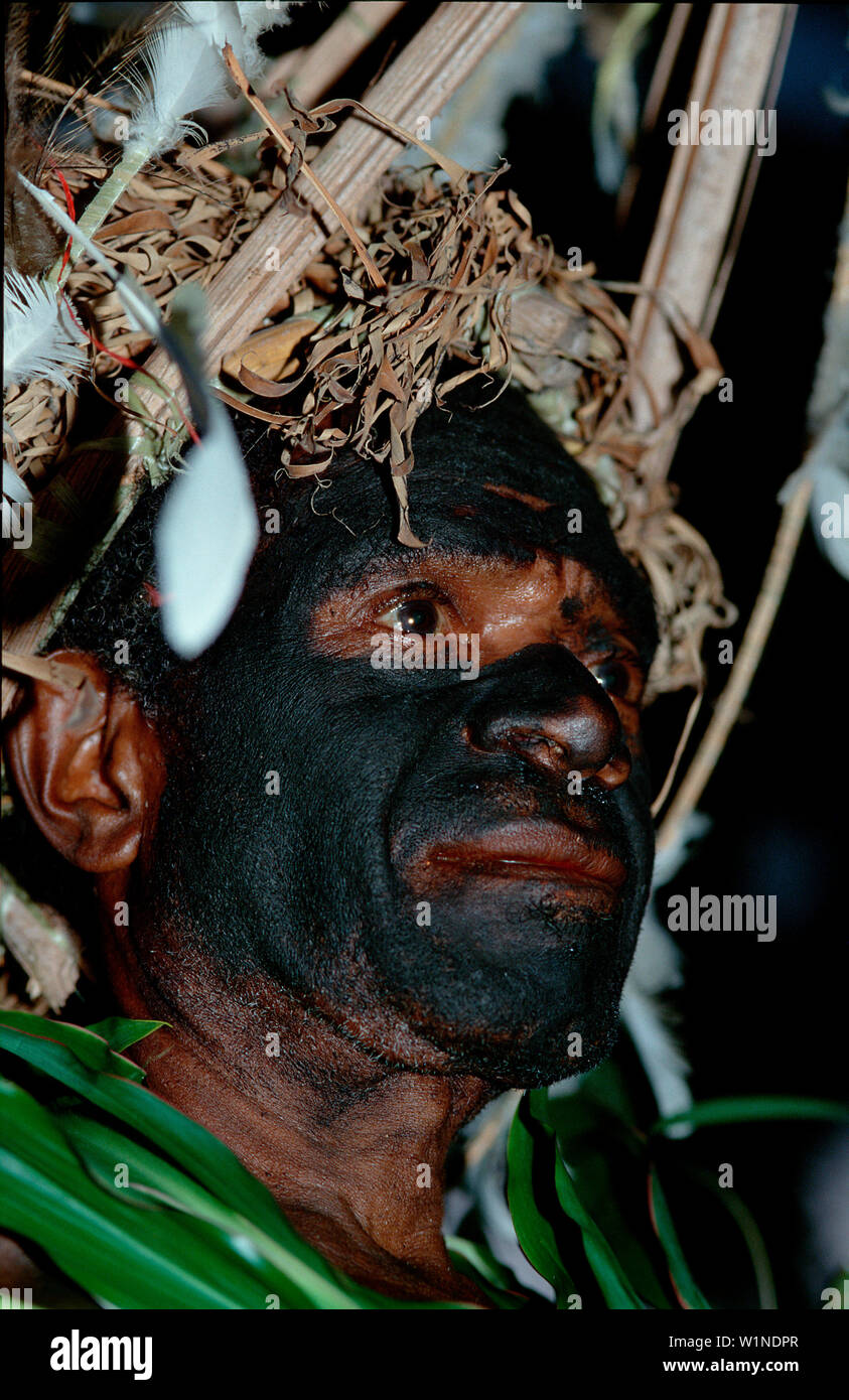 Native Britain Native in new britain hi-res stock photography and images - Alamy
