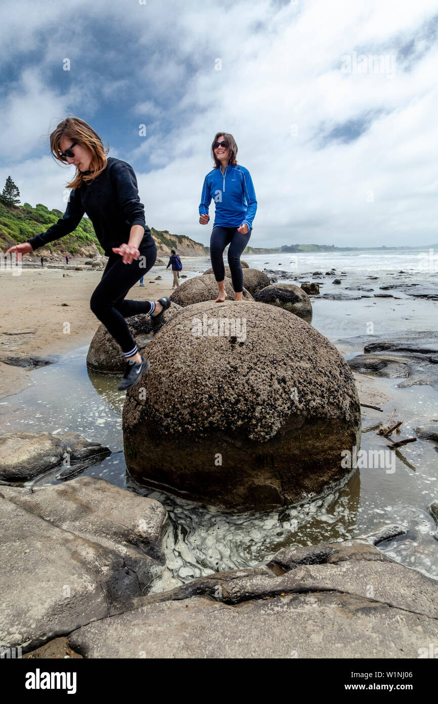 The Moeraki Boulders, Otago Coast, South Island, New Zealand Stock Photo