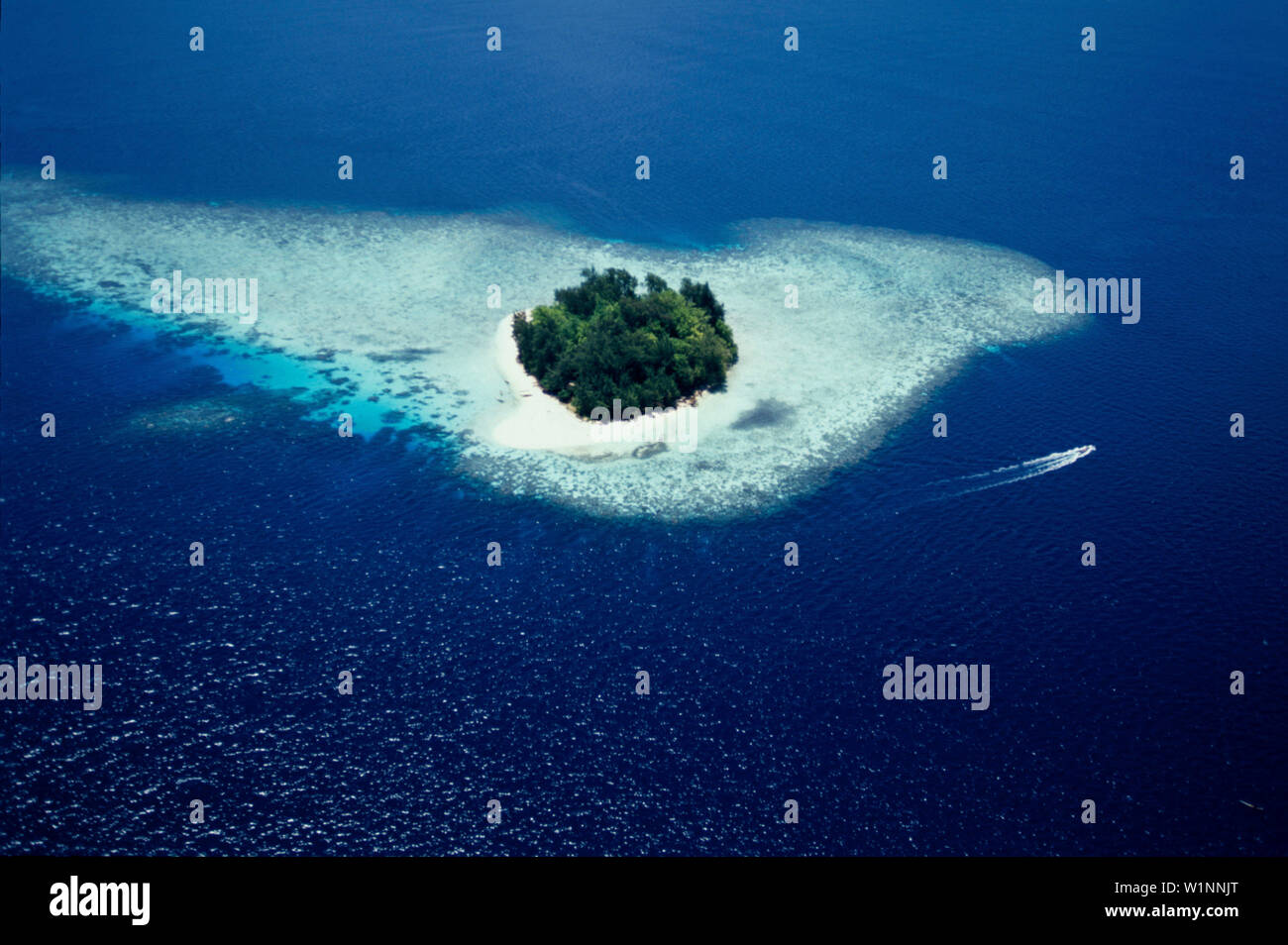 Luftbild, Plum Pudding Kennedy, Island, Gizo, Westen Salomon-Inseln Stock  Photo - Alamy